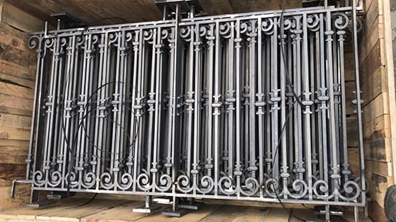 Balustrad, utsmyckad räcke i gjutjärn
